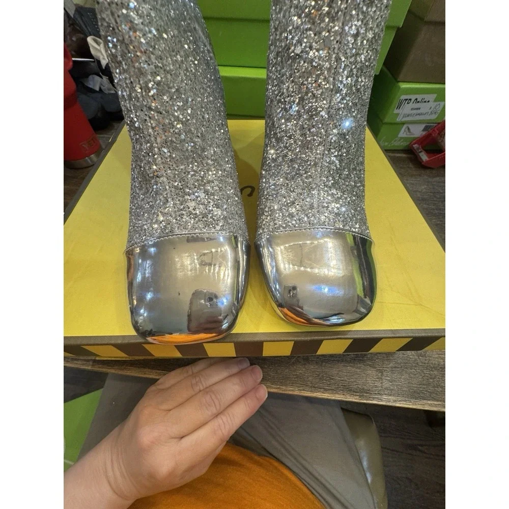 New Circus NY by Sam Edelman Women's Osten Ankle Bootie Silver  Glitter Size 6.5